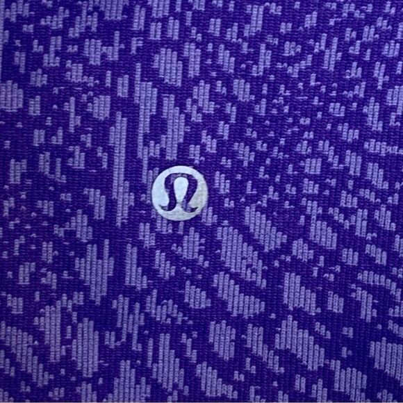 Lululemon Sculpt Biker Shorts Iris Flower Floral Stretchy Size 4 - Picture 5 of 9